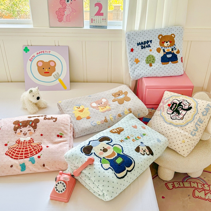 91家纺网 家纺一手货源 找家纺 （总）尚美 2025新款豆豆绒牛奶绒大花边床盖四件套（床盖花边随机）