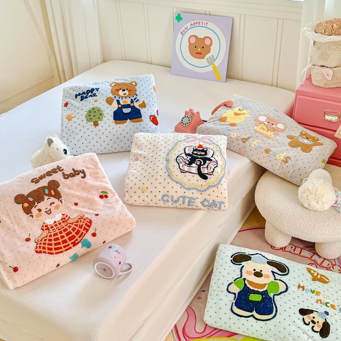 91家纺网 家纺一手货源 找家纺 （总）尚美 2025新款波点系列印加绣牛奶绒床盖四件套