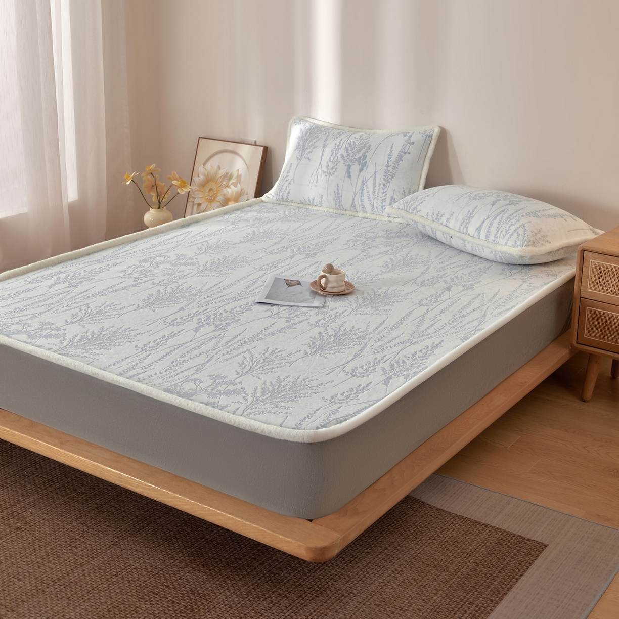 91家纺网 家纺一手货源 找家纺 吾秀家居 2025新款高克重雕花牛奶绒单床笠床笠单件 梦境