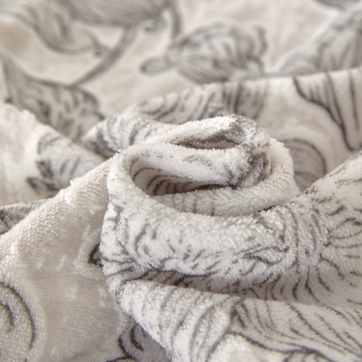 91家纺网 家纺一手货源 找家纺 吾秀家居 2025新款高克重雕花牛奶绒单床笠床笠单件 木瑾