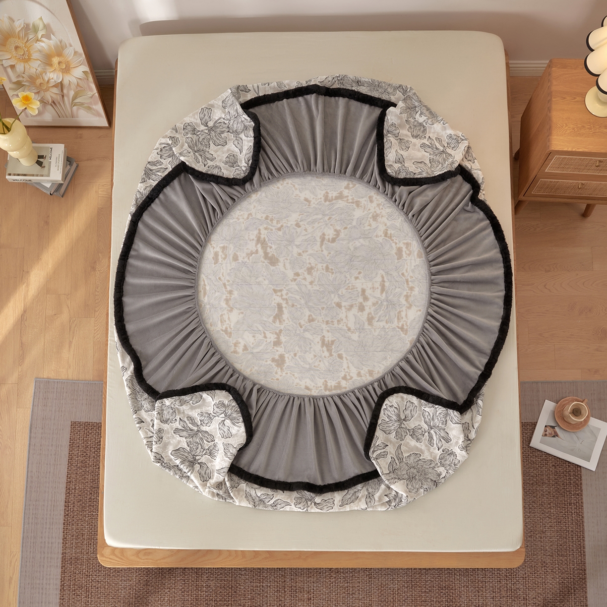 91家纺网 家纺一手货源 找家纺 吾秀家居 2025新款高克重雕花牛奶绒单床笠床笠单件 木瑾