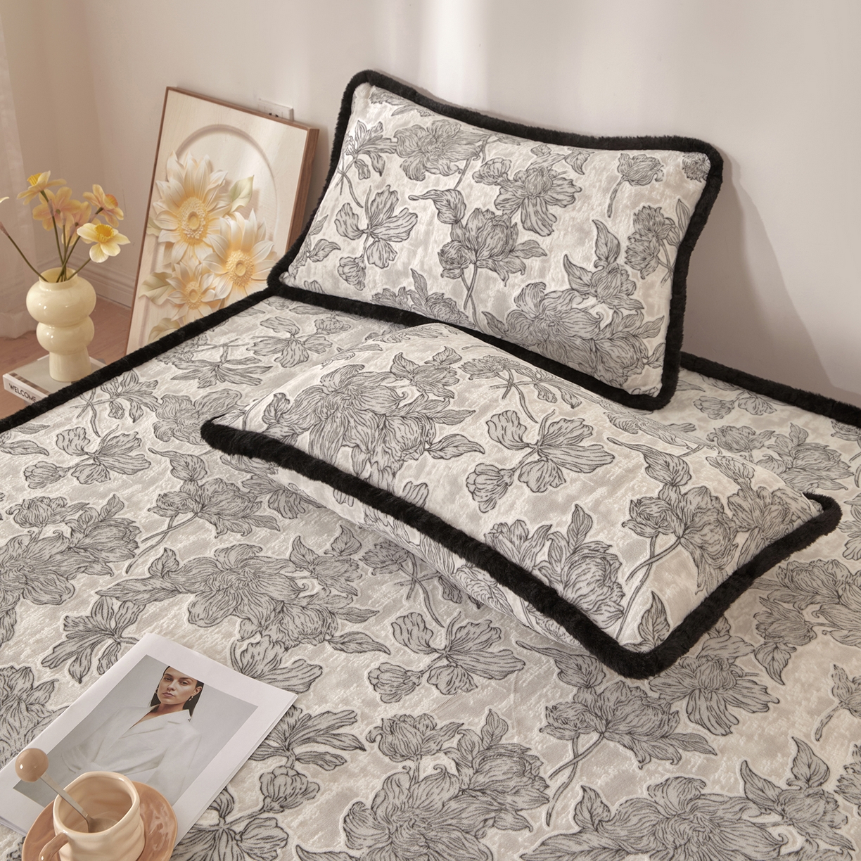 91家纺网 家纺一手货源 找家纺 吾秀家居 2025新款高克重雕花牛奶绒单床笠床笠单件 木瑾