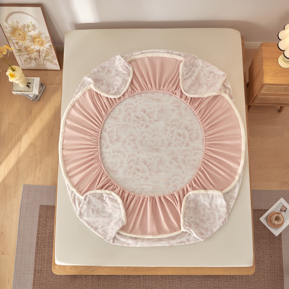 91家纺网 家纺一手货源 找家纺 吾秀家居 2025新款高克重雕花牛奶绒单床笠床笠单件 慕雪