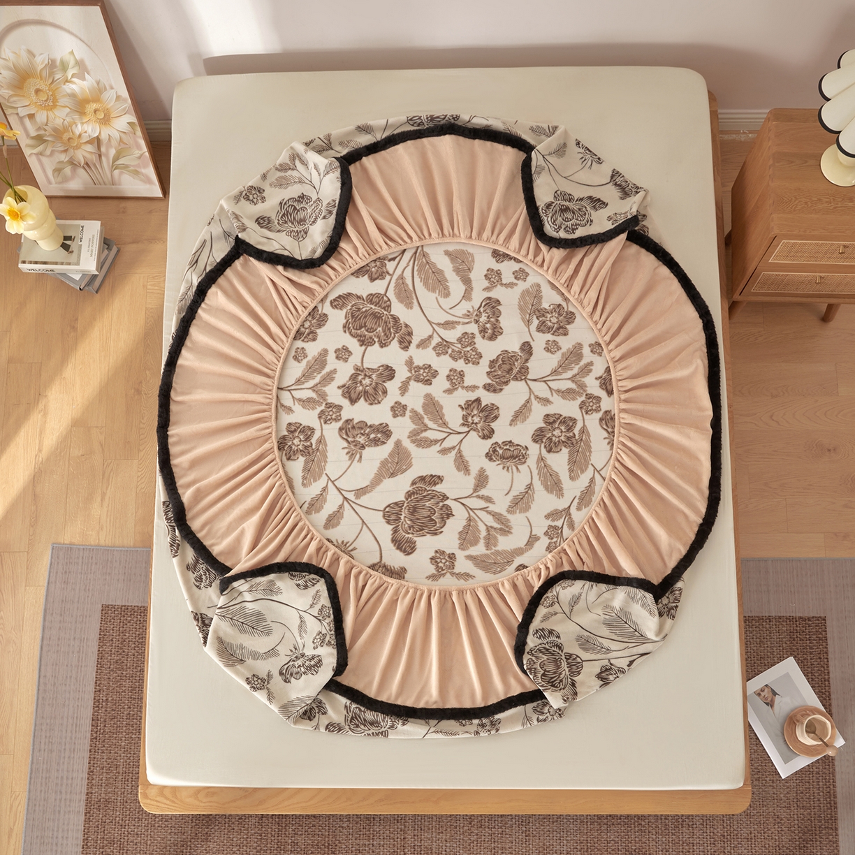 91家纺网 家纺一手货源 找家纺 吾秀家居 2025新款高克重雕花牛奶绒单床笠床笠单件 吟花