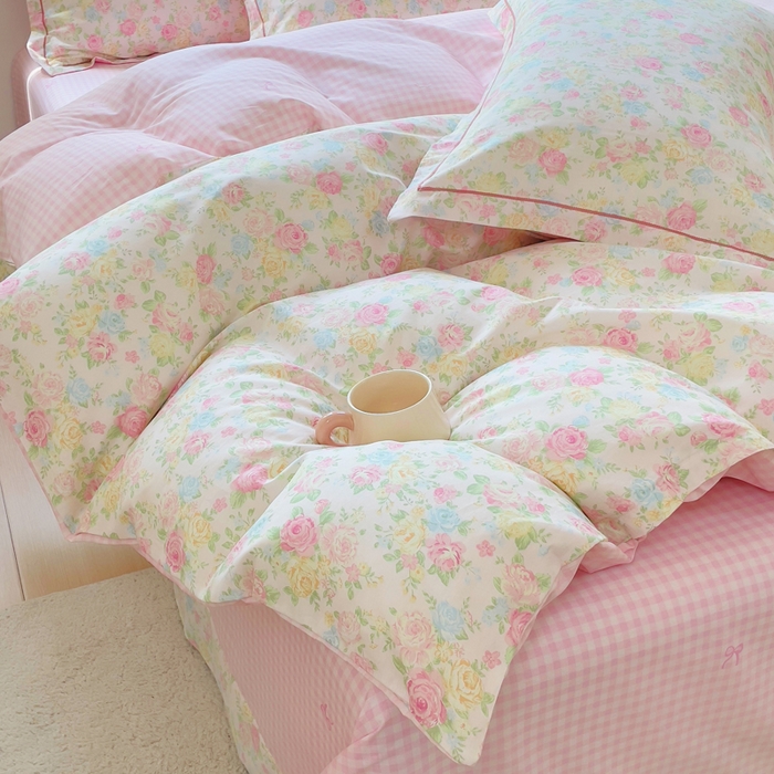 91家纺网 家纺一手货源 找家纺 小叮当家纺仓储工厂店 2025新款直播爆款全棉纯棉四件套吊边一字绣工艺款四件套 嫣然花期-粉