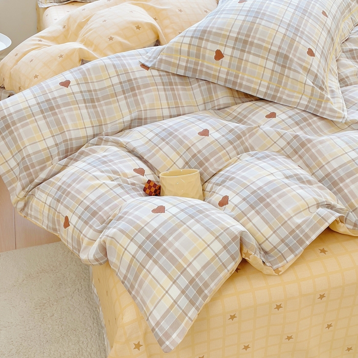 91家纺网 家纺一手货源 找家纺 小叮当家纺仓储工厂店 2025新款直播爆款全棉纯棉四件套吊边一字绣工艺款四件套 加州甜心-咖