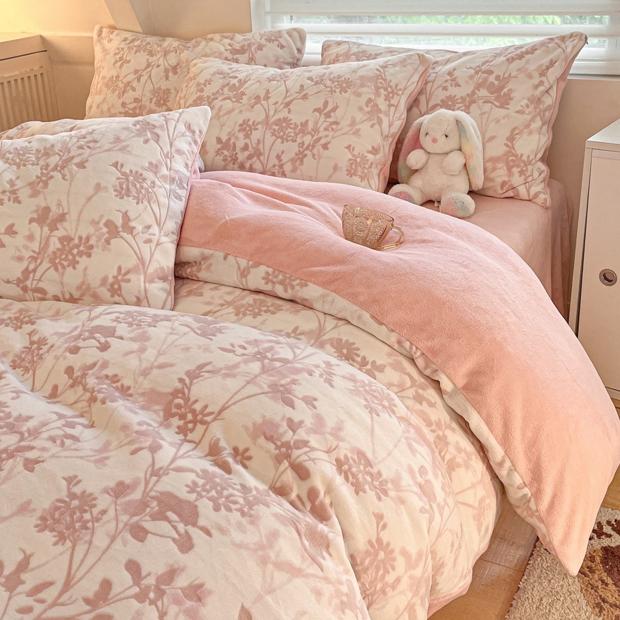 91家纺网 家纺一手货源 找家纺 （总）沐慕 2025新款A类220g加厚烂花牛奶绒B类200g牛奶绒四件套