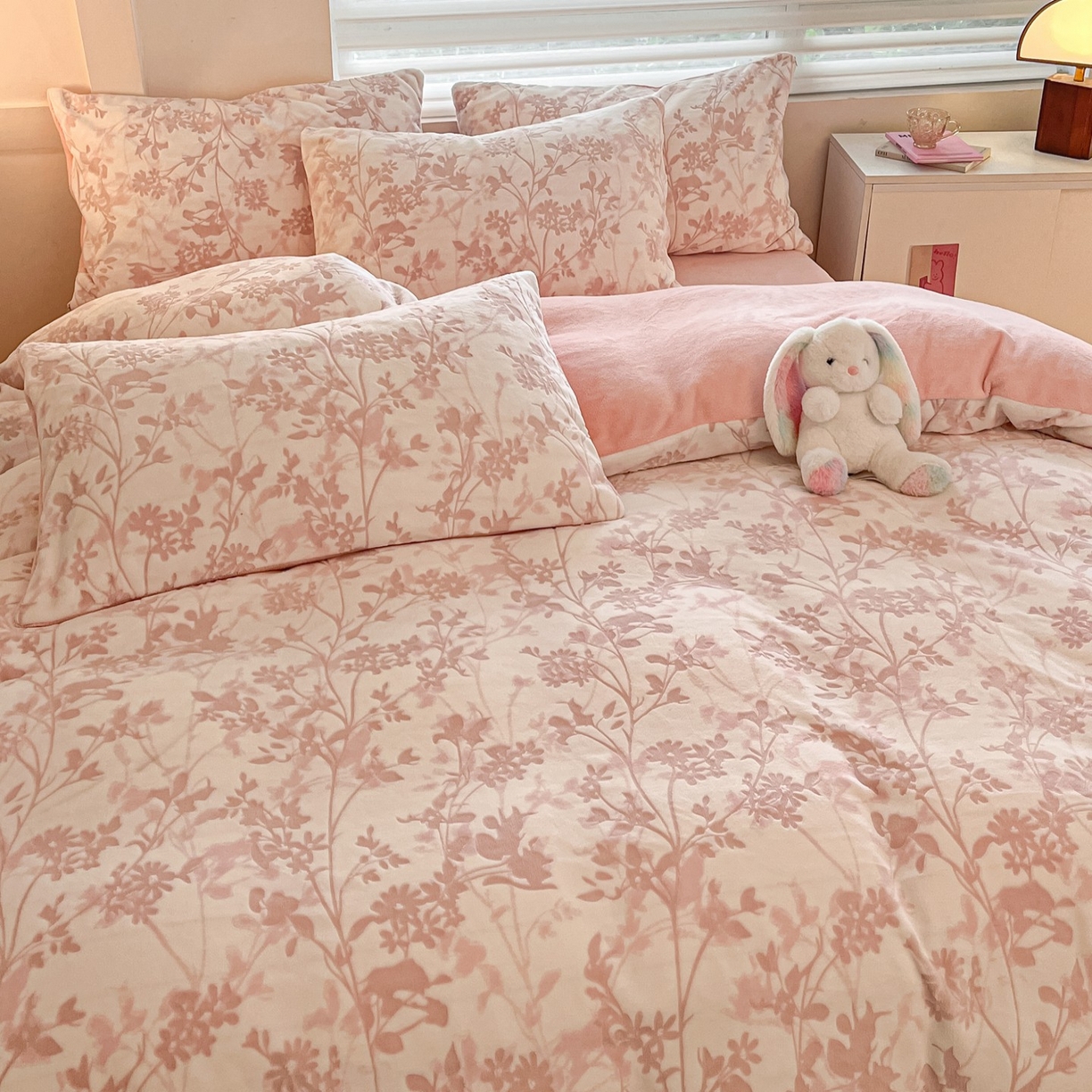 91家纺网 家纺一手货源 找家纺 （总）沐慕 2025新款A类220g加厚烂花牛奶绒B类200g牛奶绒四件套