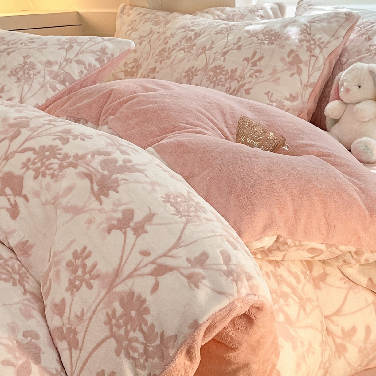 91家纺网 家纺一手货源 找家纺 （总）沐慕 2025新款A类220g加厚烂花牛奶绒B类200g牛奶绒四件套