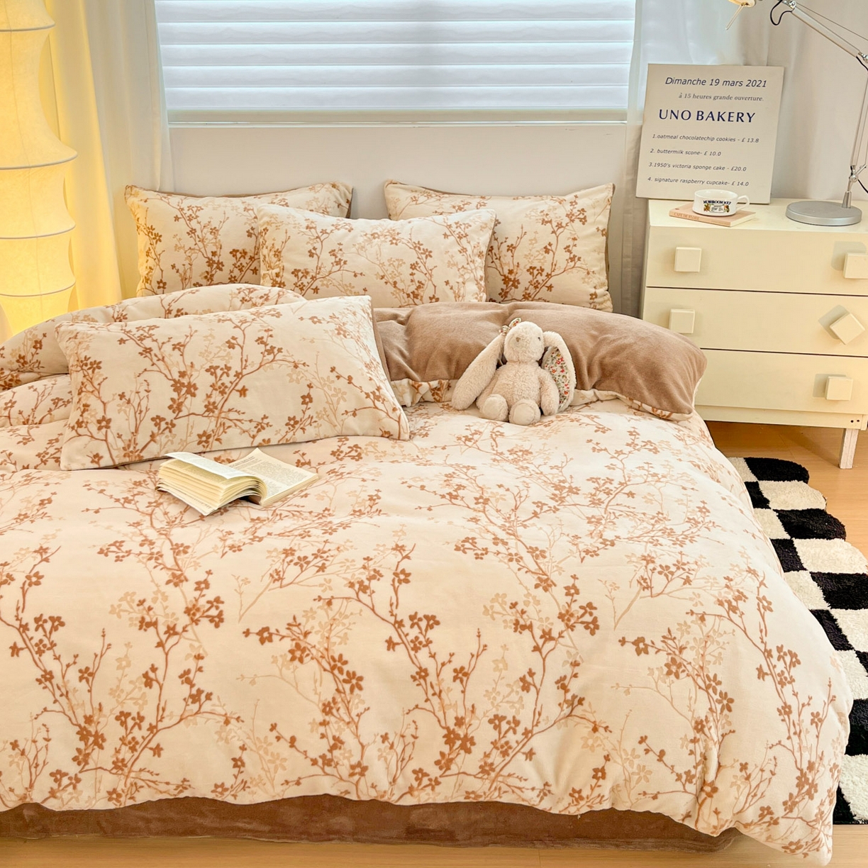 91家纺网 家纺一手货源 找家纺 沐慕 2025新款A类220g加厚烂花牛奶绒B类200g牛奶绒四件套 山茶花语咖