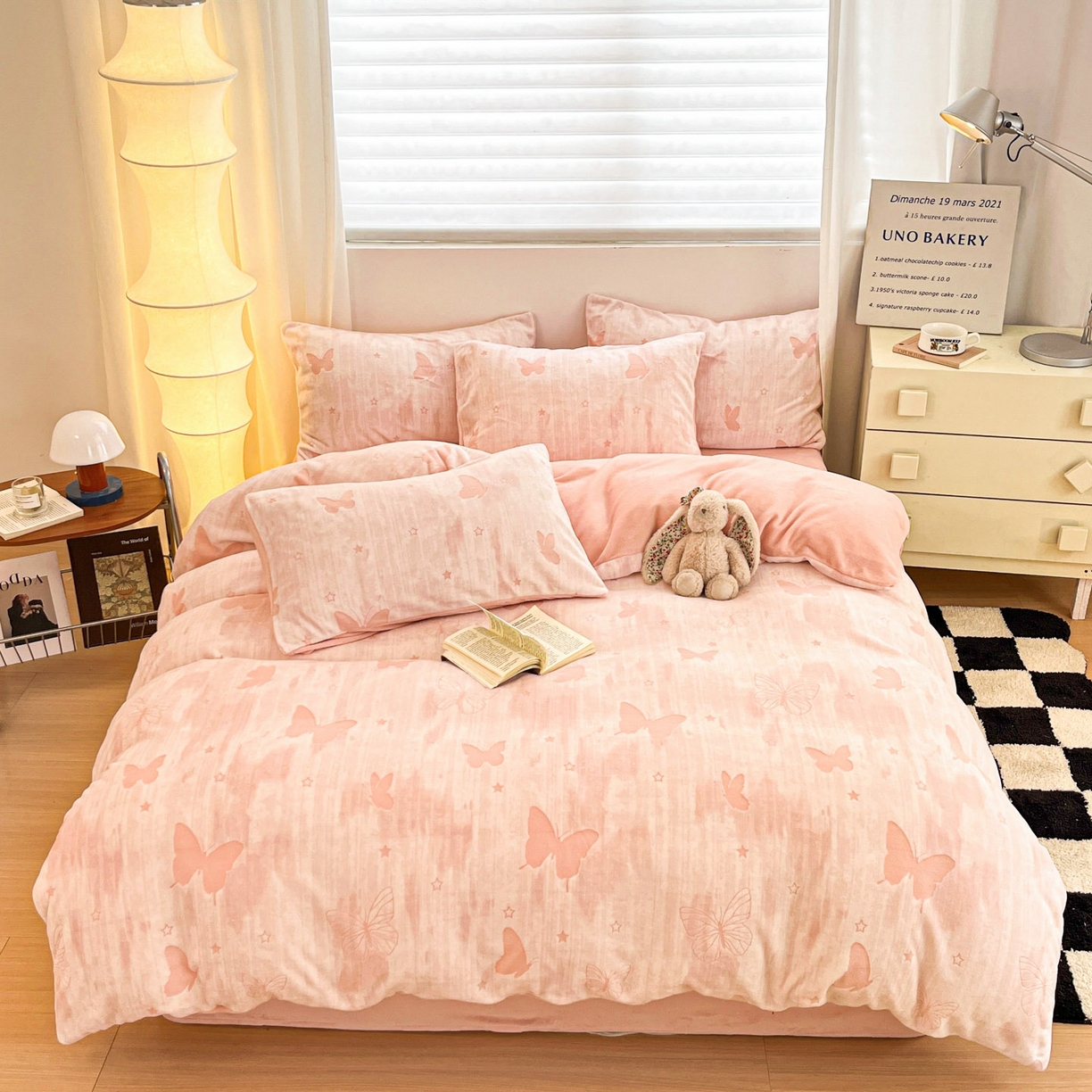 91家纺网 家纺一手货源 找家纺 沐慕 2025新款A类220g加厚烂花牛奶绒B类200g牛奶绒四件套 雾蝶梦粉