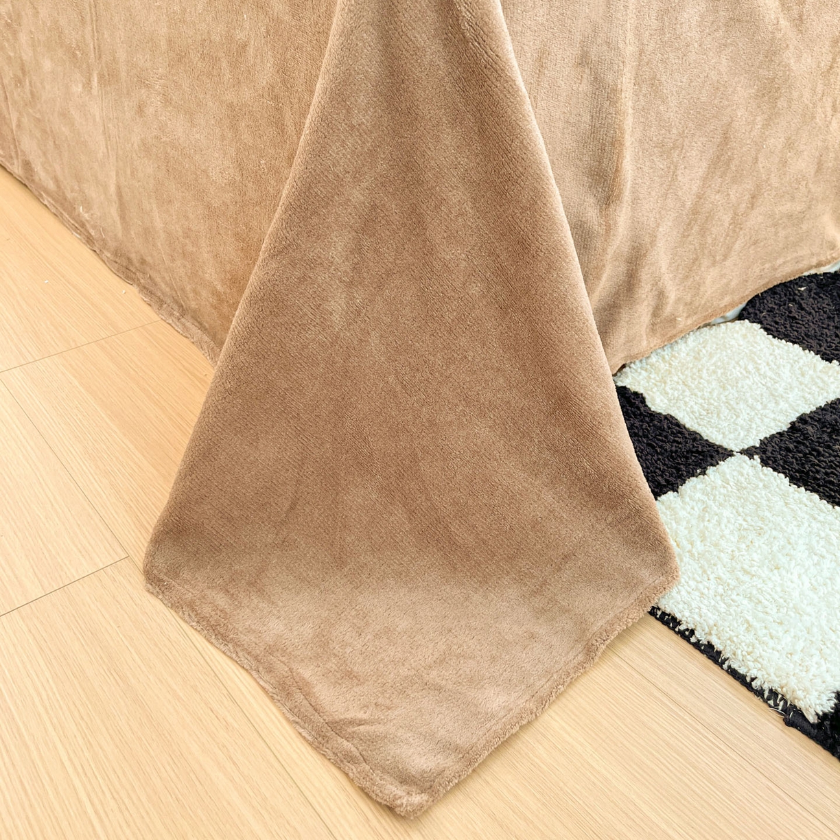 91家纺网 家纺一手货源 找家纺 沐慕 2025新款A类220g加厚烂花牛奶绒B类200g牛奶绒四件套 山茶花语咖