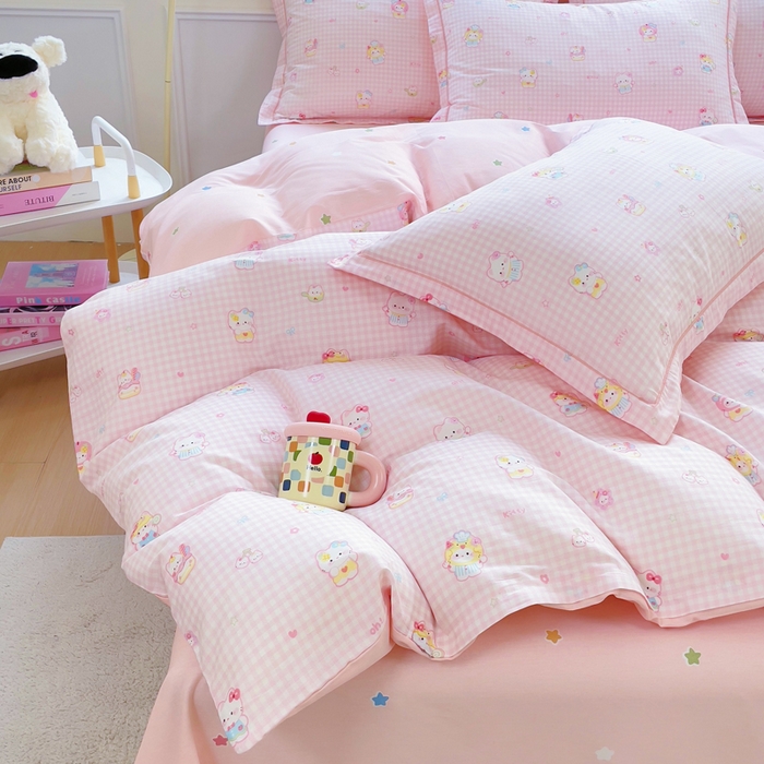 91家纺网 家纺一手货源 找家纺 小叮当家纺仓储工厂店 2025新款直播爆款全棉纯棉四件套吊边一字绣工艺款四件套 恋恋吉米