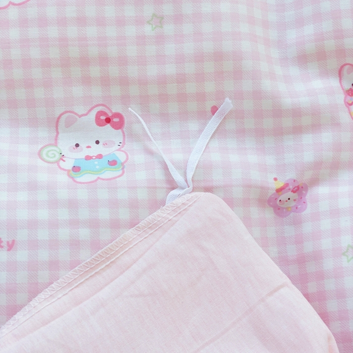 91家纺网 家纺一手货源 找家纺 小叮当家纺仓储工厂店 2025新款直播爆款全棉纯棉四件套吊边一字绣工艺款四件套 恋恋吉米