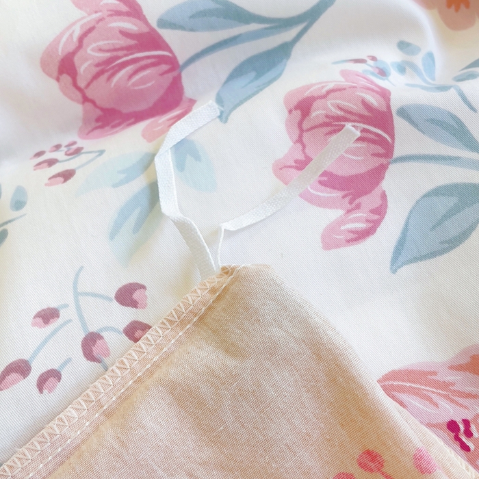 91家纺网 家纺一手货源 找家纺 小叮当家纺仓储工厂店 2025新款直播爆款全棉纯棉四件套吊边一字绣工艺款四件套 琉璃花影