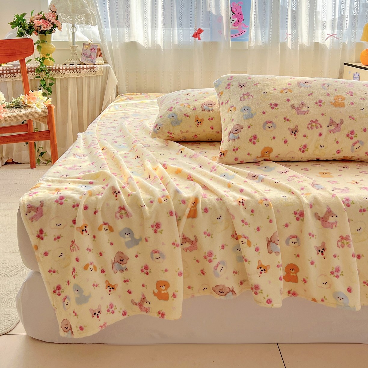 91家纺网 家纺一手货源 找家纺 水木坊 2025新款亲肤舒适牛奶绒印花单件床单 萌宠家族