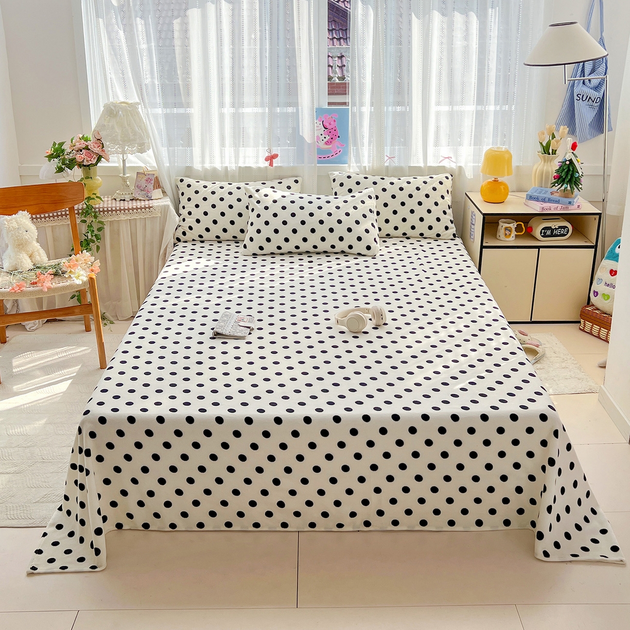 91家纺网 家纺一手货源 找家纺 水木坊 2025新款亲肤舒适牛奶绒印花单件床单 波点世界