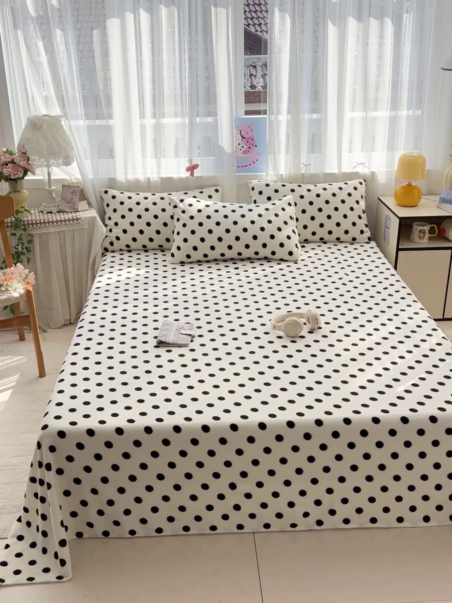 91家纺网 家纺一手货源 找家纺 水木坊 2025新款亲肤舒适牛奶绒印花单件床单 波点世界