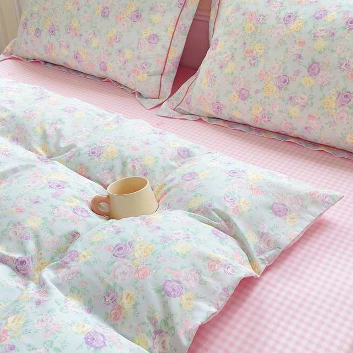 91家纺网 家纺一手货源 找家纺 小叮当家纺仓储工厂店 2025新款直播爆款全棉纯棉四件套吊边一字绣工艺款四件套 嫣然花期-兰