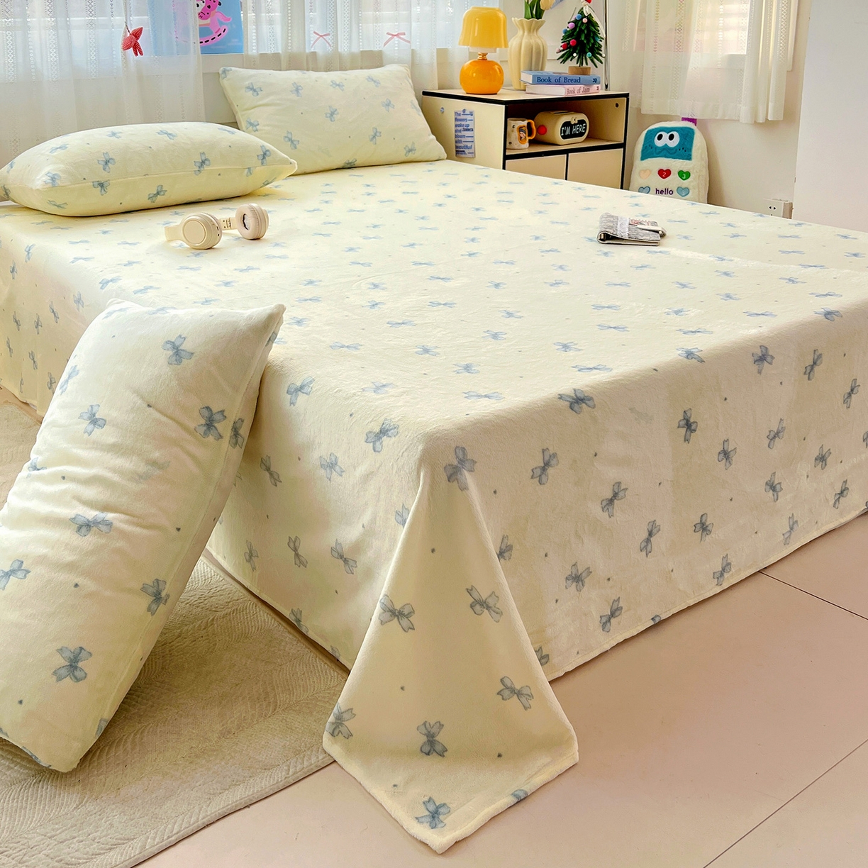 91家纺网 家纺一手货源 找家纺 水木坊 2025新款亲肤舒适牛奶绒印花单件床单 蝴蝶结蓝