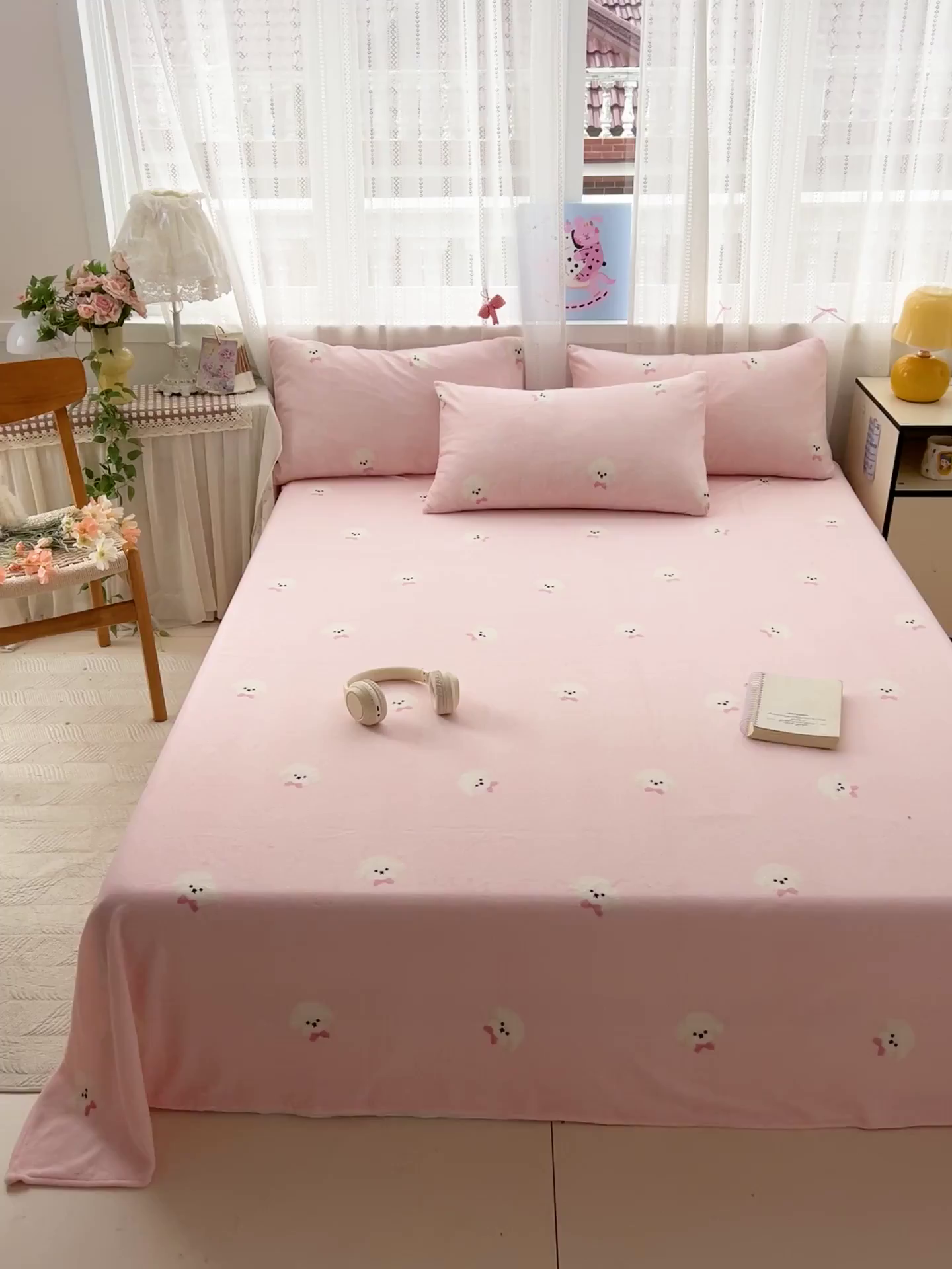 91家纺网 家纺一手货源 找家纺 水木坊 2025新款亲肤舒适牛奶绒印花单件床单 绒绒小狗-粉