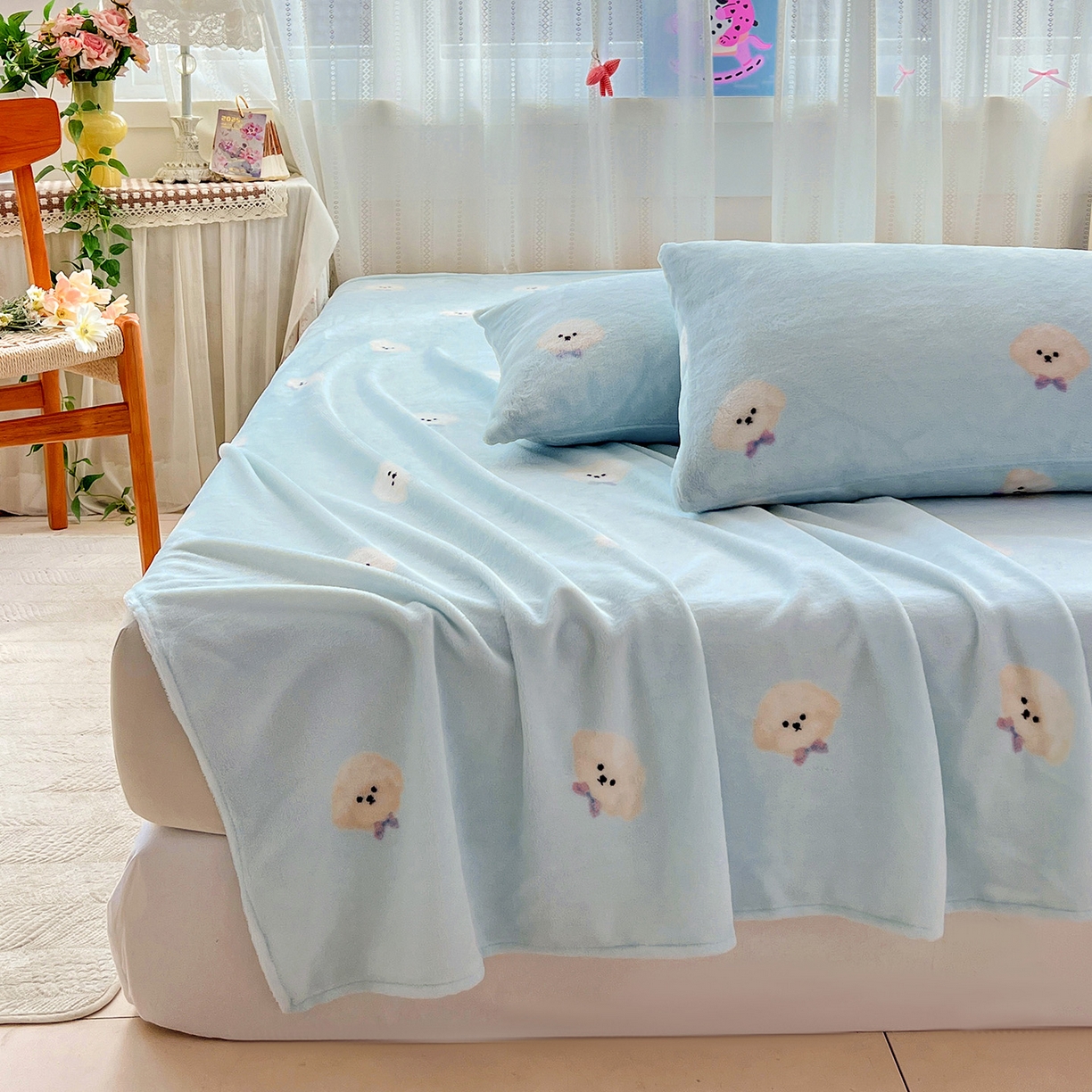 91家纺网 家纺一手货源 找家纺 水木坊 2025新款亲肤舒适牛奶绒印花单件床单 绒绒小狗-蓝