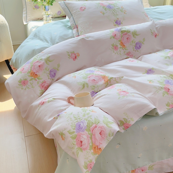 91家纺网 家纺一手货源 找家纺 小叮当家纺仓储工厂店 2025新款直播爆款全棉纯棉四件套吊边一字绣工艺款四件套 爱洛花园