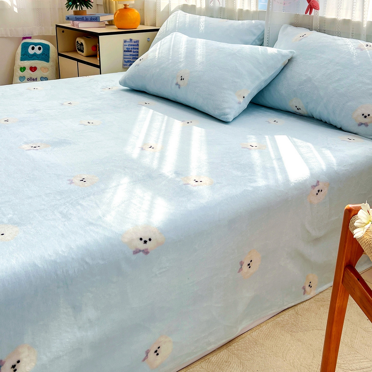91家纺网 家纺一手货源 找家纺 水木坊 2025新款亲肤舒适牛奶绒印花单件床单 绒绒小狗-蓝