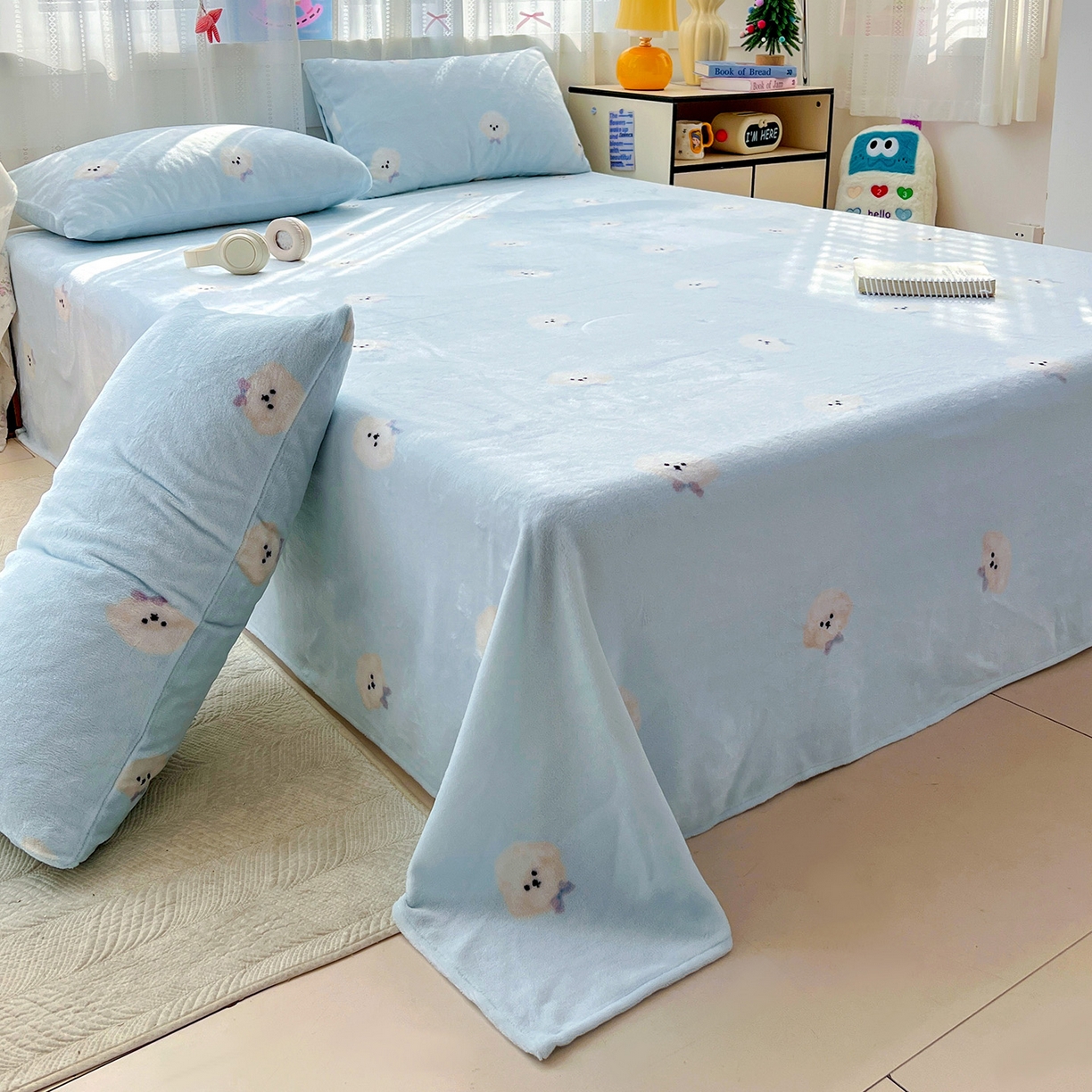 91家纺网 家纺一手货源 找家纺 水木坊 2025新款亲肤舒适牛奶绒印花单件床单 绒绒小狗-蓝
