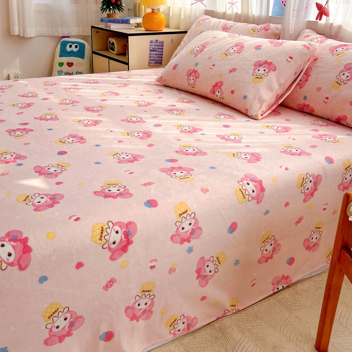 91家纺网 家纺一手货源 找家纺 水木坊 2025新款亲肤舒适牛奶绒印花单件床单 小美甜品屋