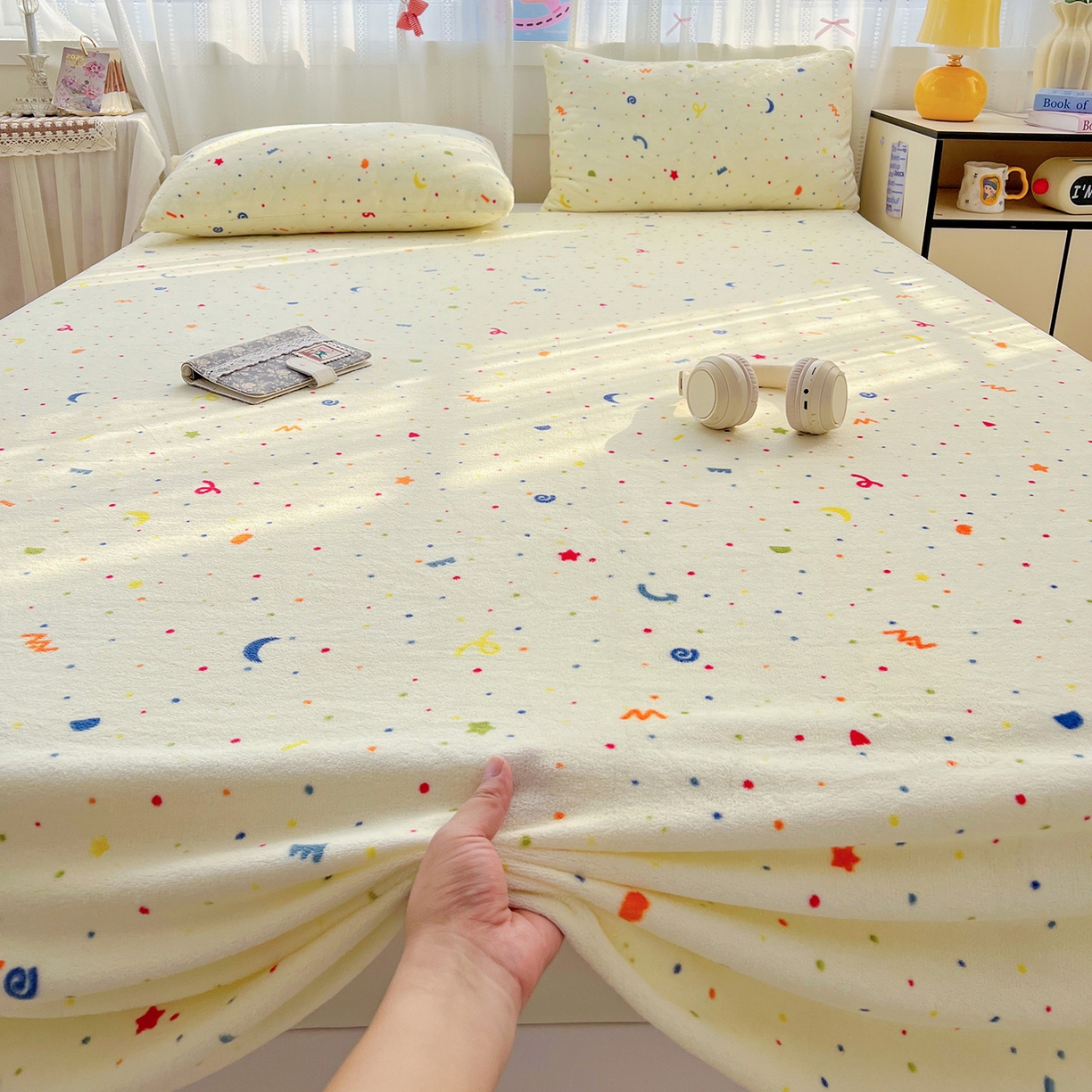 91家纺网 家纺一手货源 找家纺 水木坊 2025新款亲肤舒适牛奶绒印花单件床单 芝士酪