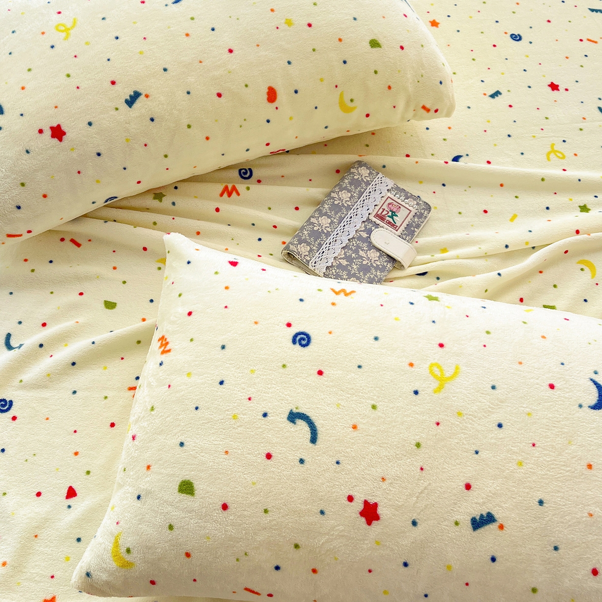 91家纺网 家纺一手货源 找家纺 水木坊 2025新款亲肤舒适牛奶绒印花单件床单 芝士酪