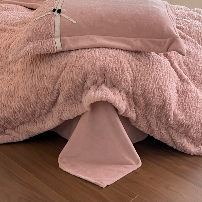 91家纺网 家纺一手货源 找家纺 （总）蓝邻家纺 2025新款提花兔绒双拼织带款四件套-微语系列