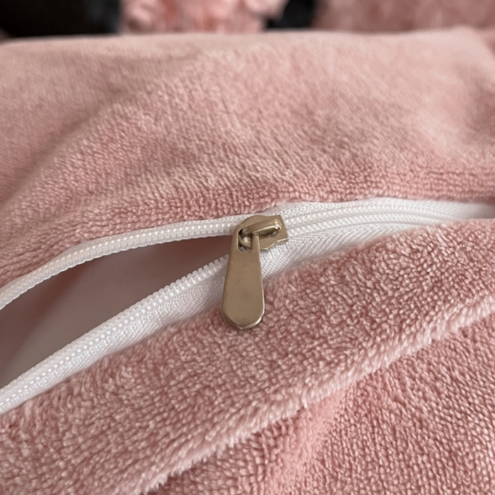 91家纺网 家纺一手货源 找家纺 （总）蓝邻家纺 2025新款提花兔绒双拼织带款四件套-微语系列