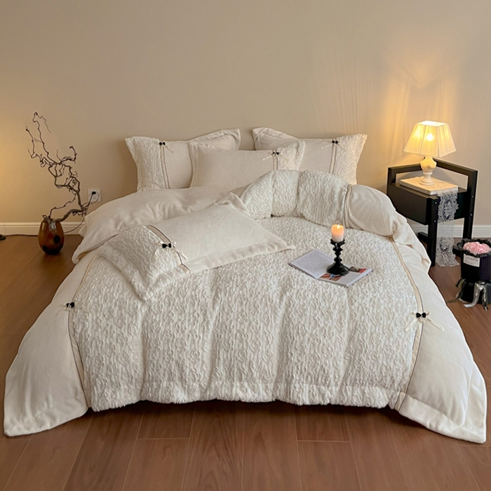 91家纺网 家纺一手货源 找家纺 （总）蓝邻家纺 2025新款提花兔绒双拼织带款四件套-微语系列