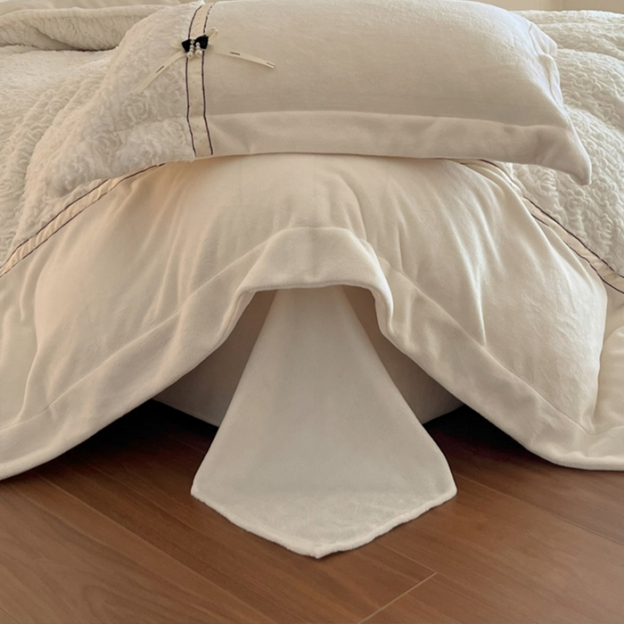 91家纺网 家纺一手货源 找家纺 蓝邻家纺 2025新款提花兔绒双拼织带款四件套-微语系列 微语-米白