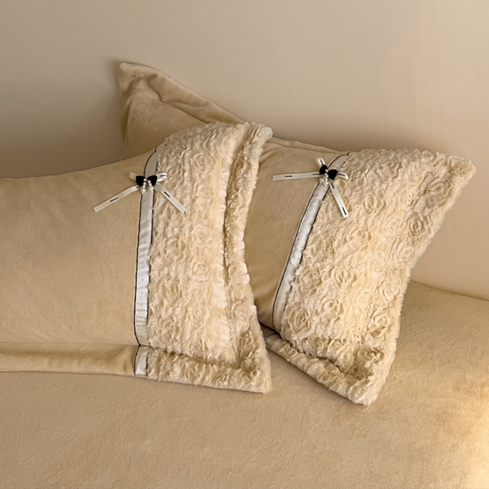 91家纺网 家纺一手货源 找家纺 蓝邻家纺 2025新款提花兔绒双拼织带款四件套-微语系列 微语-卡其