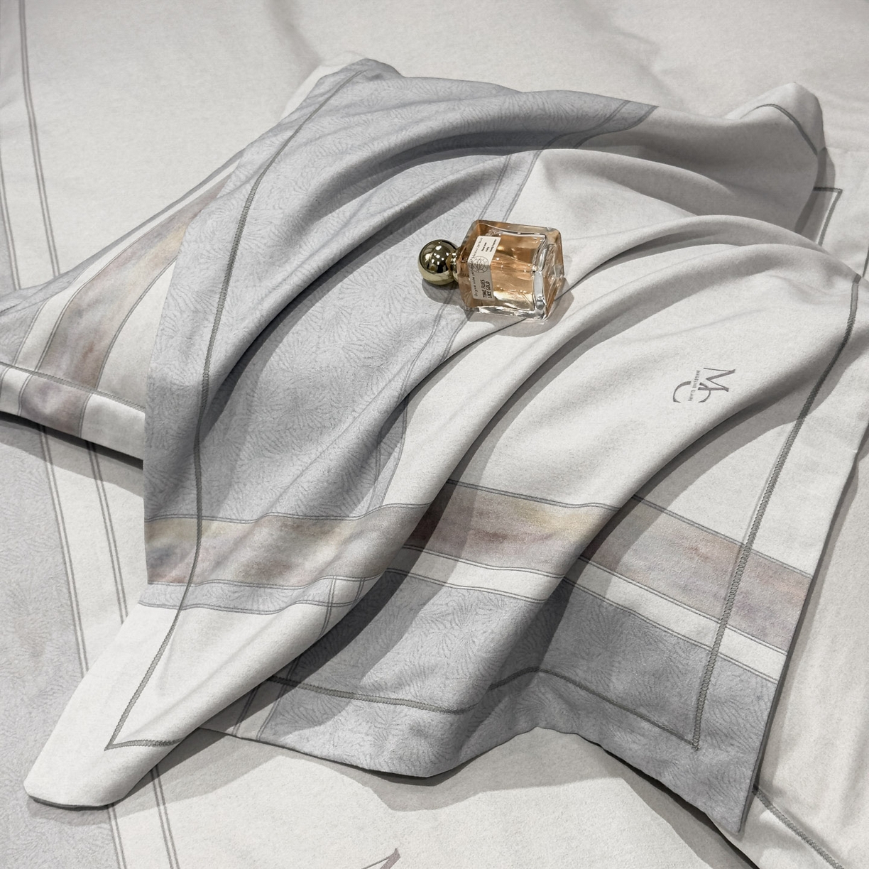 91家纺网 家纺一手货源 找家纺 喜四方 2025新款加厚全棉大版印花四件套 周末限定-灰