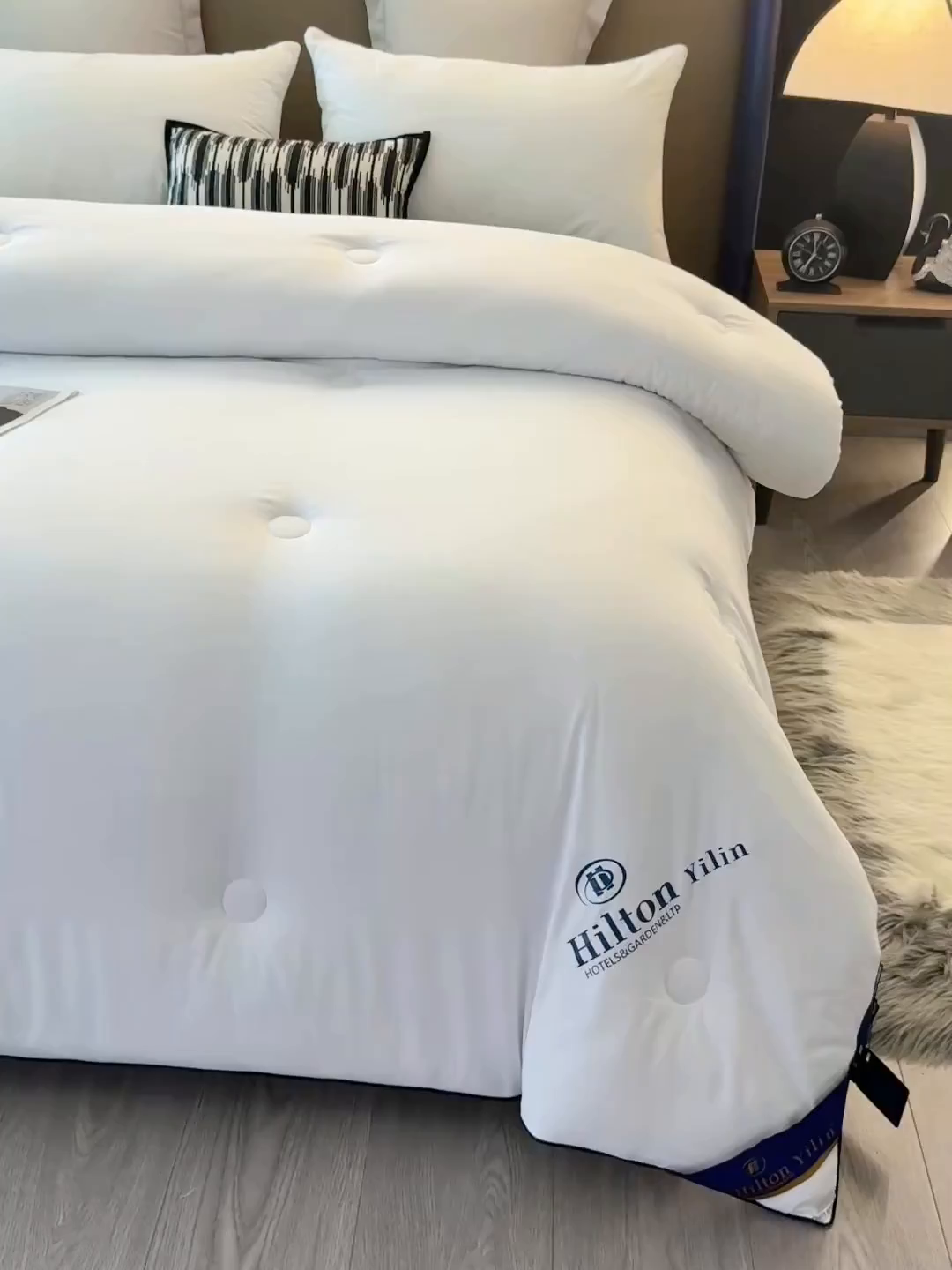 91家纺网 家纺一手货源 找家纺 （总）瑶瑶家居 2025新款棉丝被子被芯-希尔顿