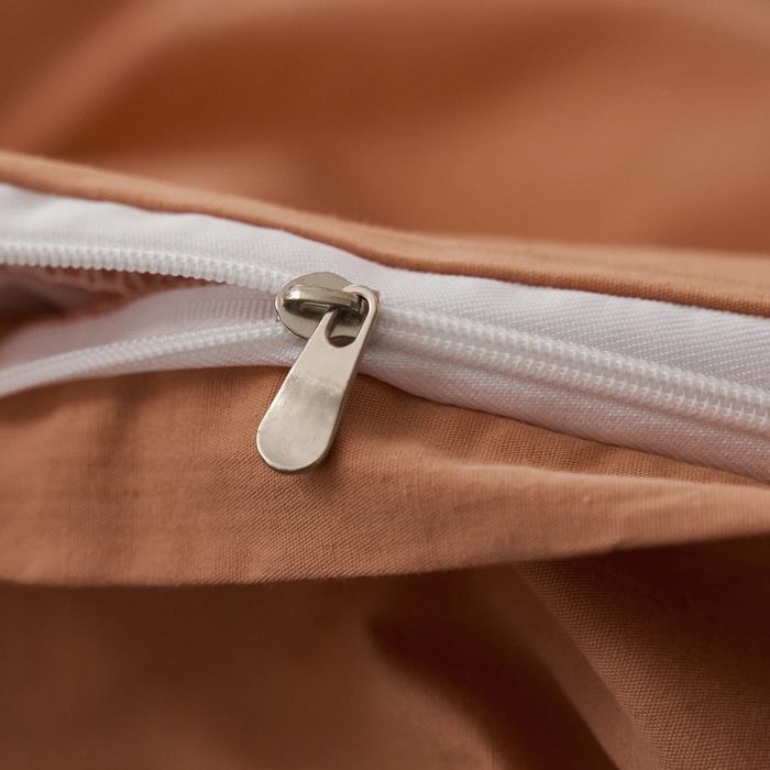 91家纺网 家纺一手货源 找家纺 蓝邻家纺 2025新款A类全棉纯棉水洗棉纯色贴标系列四件套-风格一 焦糖色