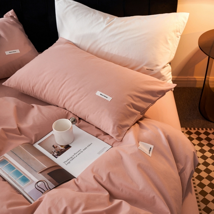 91家纺网 家纺一手货源 找家纺 蓝邻家纺 2025新款A类全棉纯棉水洗棉纯色贴标系列四件套-风格一 公主粉