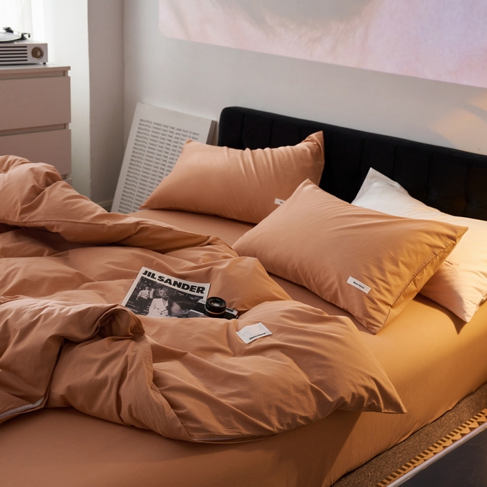 91家纺网 家纺一手货源 找家纺 蓝邻家纺 2025新款A类全棉纯棉水洗棉纯色贴标系列四件套-风格一 焦糖色