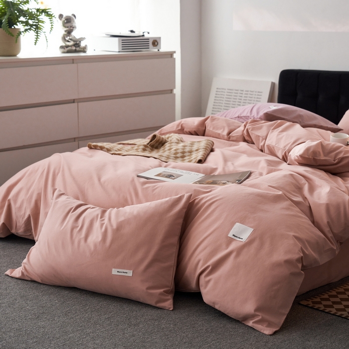 91家纺网 家纺一手货源 找家纺 蓝邻家纺 2025新款A类全棉纯棉水洗棉纯色贴标系列四件套-风格一 公主粉