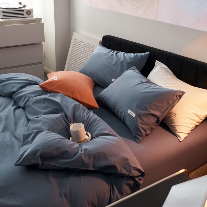 91家纺网 家纺一手货源 找家纺 蓝邻家纺 2025新款A类全棉纯棉水洗棉纯色贴标系列四件套-风格一 牛仔兰