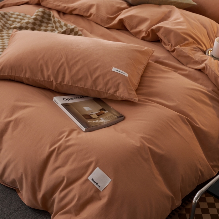 91家纺网 家纺一手货源 找家纺 蓝邻家纺 2025新款A类全棉纯棉水洗棉纯色贴标系列四件套-风格一 焦糖色