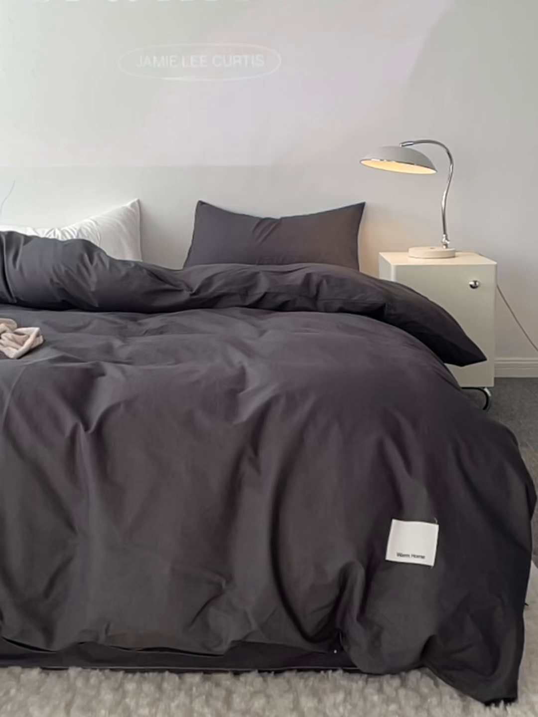 91家纺网 家纺一手货源 找家纺 蓝邻家纺 2025新款A类全棉纯棉水洗棉纯色贴标系列四件套-风格一 高级灰