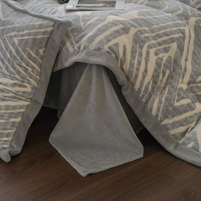 91家纺网 家纺一手货源 找家纺 （总）米奈家居 2025新款立体雕花拼角款牛奶绒四件套