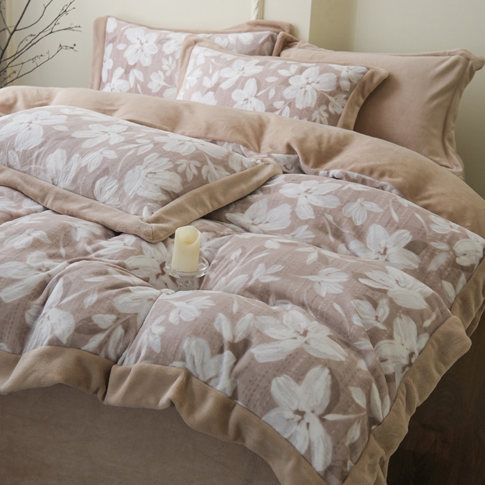 91家纺网 家纺一手货源 找家纺 （总）米奈家居 2025新款立体雕花拼角款牛奶绒四件套