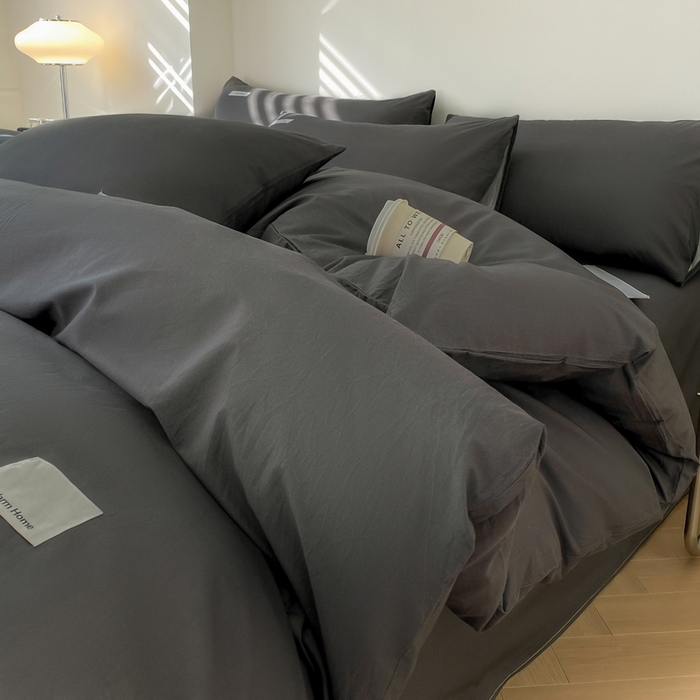 91家纺网 家纺一手货源 找家纺 蓝邻家纺 2025新款A类全棉纯棉水洗棉纯色贴标系列四件套-风格二 高级灰