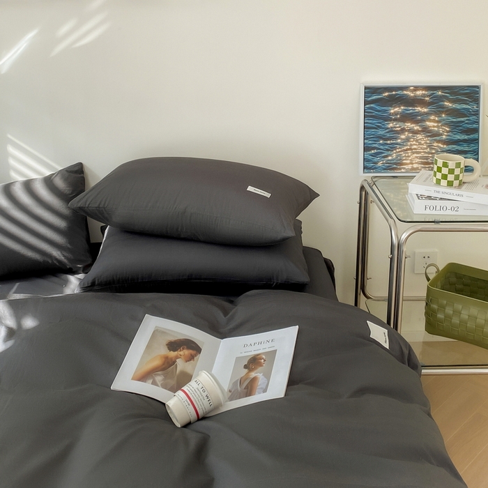 91家纺网 家纺一手货源 找家纺 蓝邻家纺 2025新款A类全棉纯棉水洗棉纯色贴标系列四件套-风格二 高级灰